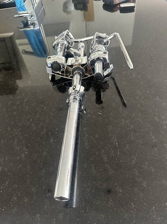 Instruments de musique: Mapex Doppel-Tomhalter / Double Tom Holder – D'occasion à Dielsdorf par Motomic24 4