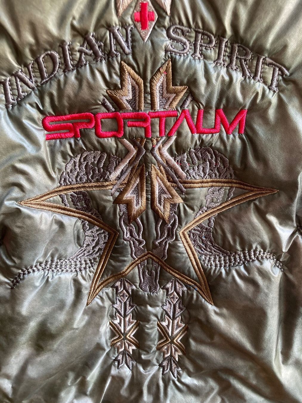 Sportalm Vestes: Aussergewöhnlich Sportalm Winterjacke Python Print Grösse 42 – D'occasion à Geroldswil par sch_7t97 2