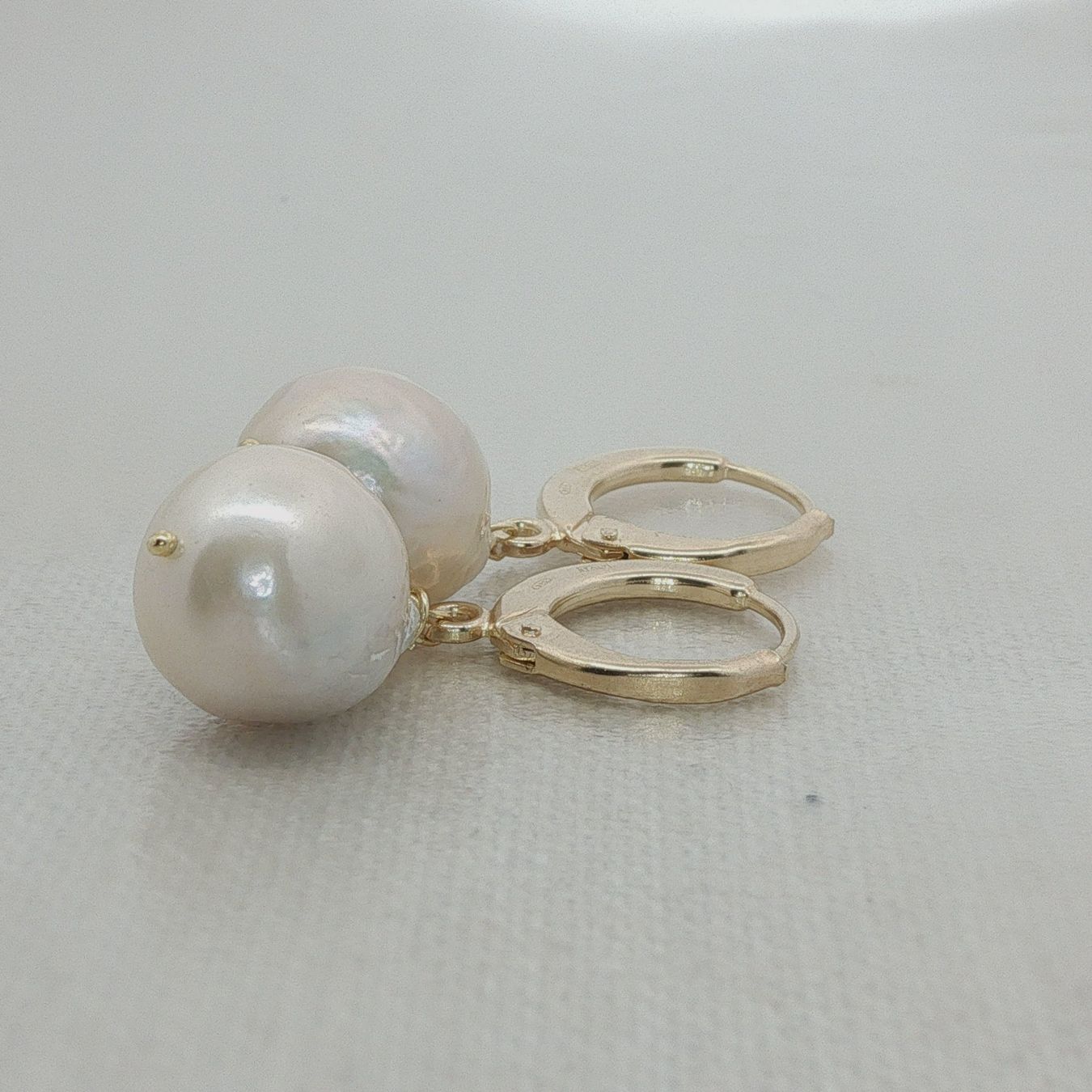 Olga Ribler Boucles d'oreille: Creolen mit Perlen Charms Sterling Silber 925 – Neuf (Voir description) à Luzern par Schmuckoutlet 3