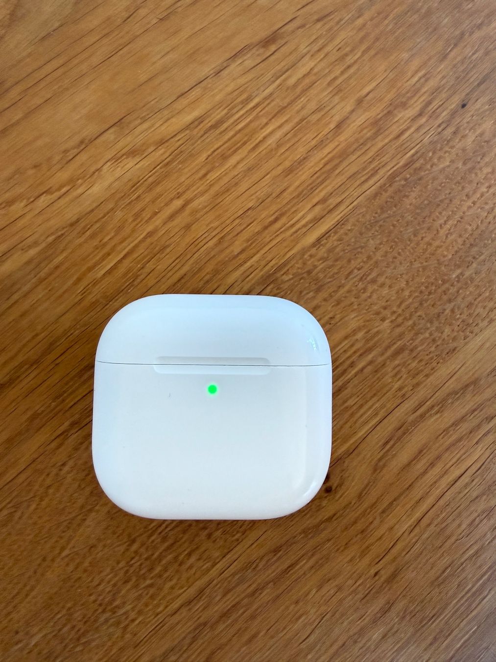 Apple Cuffie: APPLE AirPods 4 Charging Case ANC – Usato da Lausanne venduto da Nine1982 4