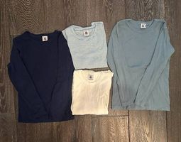 Quatre sous-pulls à manches longues Petit Bateau T. 8 ans