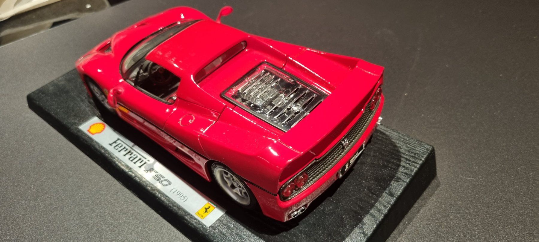 Ferrari Modellini d'auto: Ferrari F-50 Modell – Usato da Lachen SZ venduto da LinDiscount 3