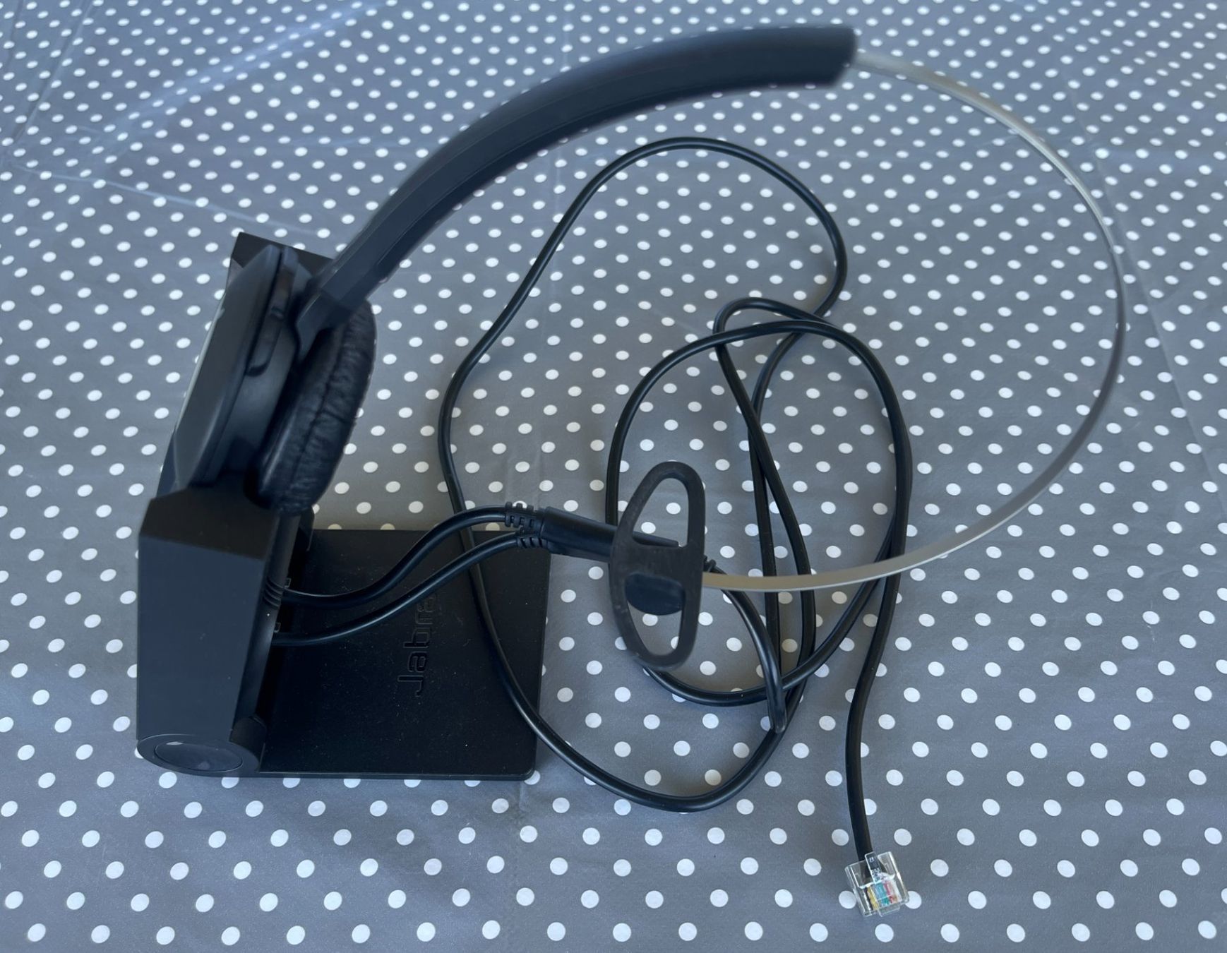 Telefoni: Jabra Headset mit Ladestation und Netzteil gebraucht – Usato da Zürich venduto da Dmbz 1