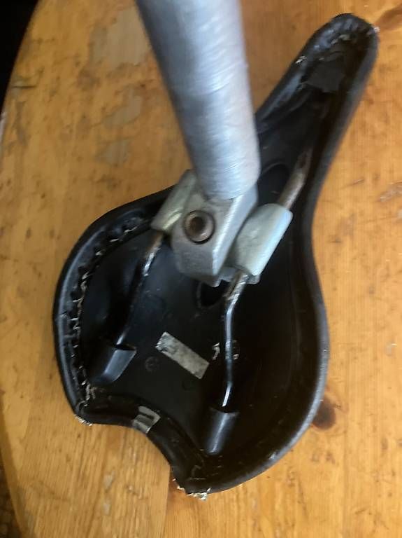 Pezzi di ricambio: Selle de vélo avec Tige BTWEN – Usato da Genève venduto da sbo_ks28 3
