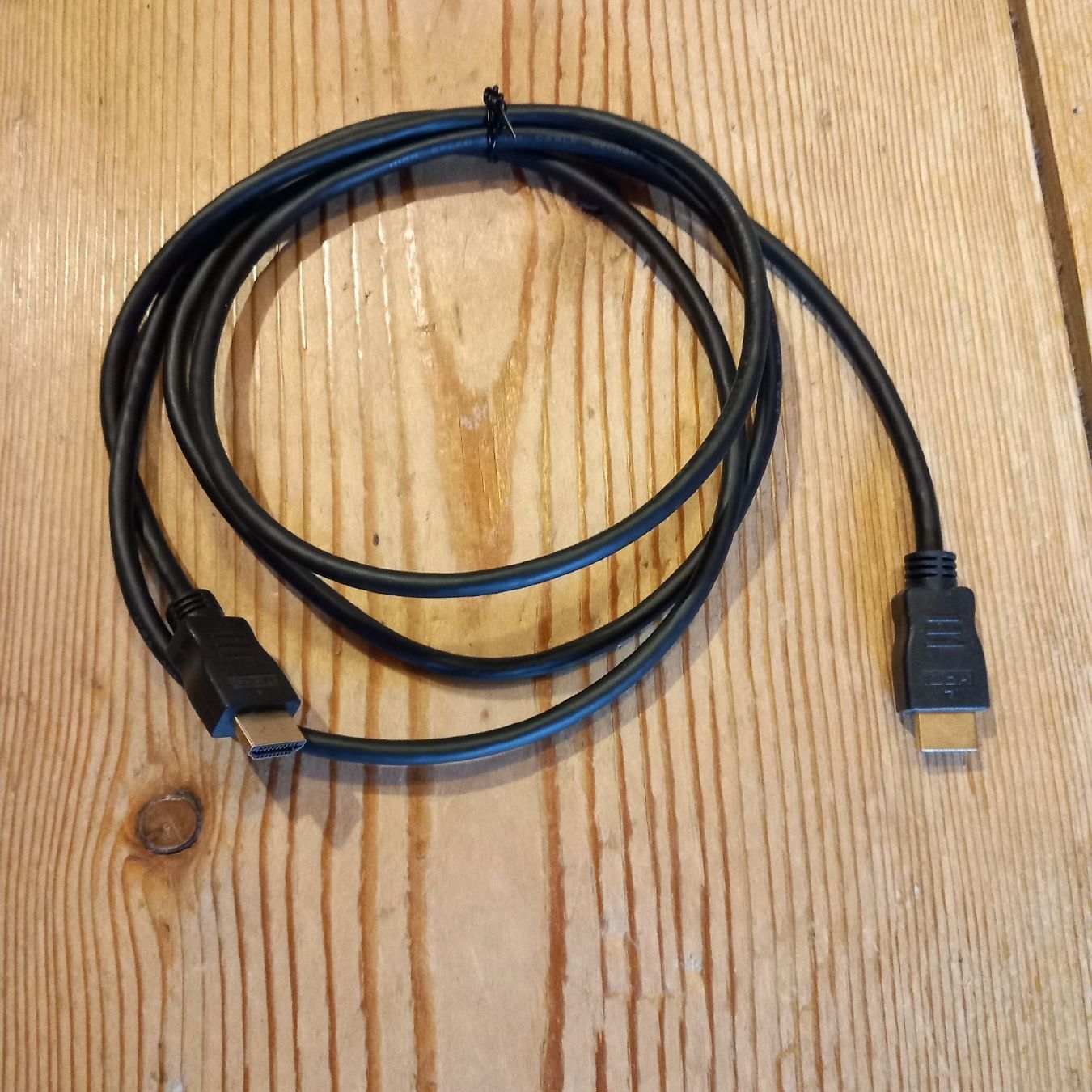 Cavi: HDMI Kabel 2m – Usato da Ebnat-Kappel venduto da blazzi
