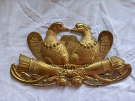 Plaque ancienne en laiton avec motif oiseaux