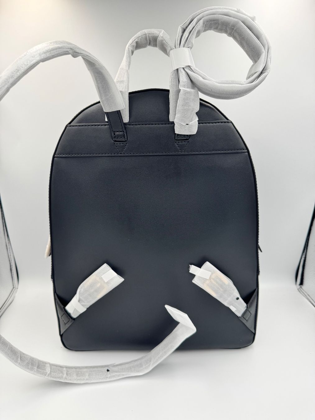 Michael Kors Zaini: Michael Kors Rucksack Large black Leder – Nuovo e nell'imballaggio originale da Wiedlisbach venduto da Sistershop 2