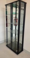 Glasvitrine mit Beleuchtung 