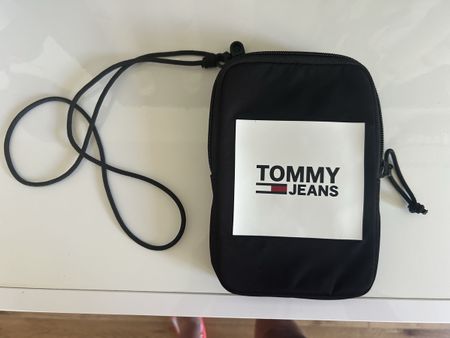 Umhängetasche Tommy Jeans schwarz 🖤