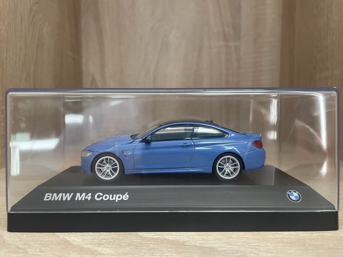 BMW Modellini d'auto: Bmw M4 1/43 – Nuovo (secondo la descrizione) da Paradiso venduto da jovica1987