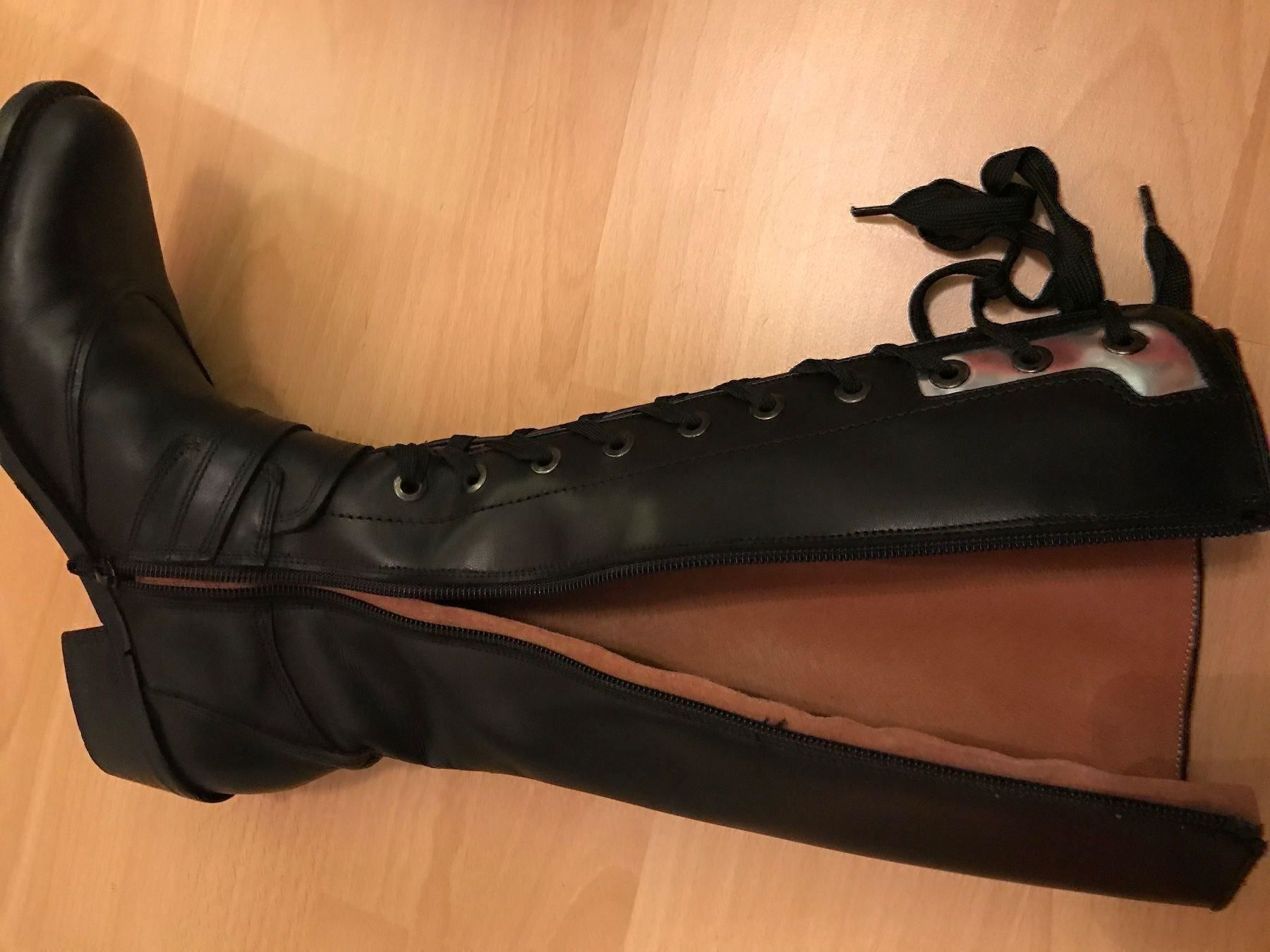 Scarpe per ragazze: Schwarze Lederstiefel von Chérie, Gr. 37 – Usato da Hünenberg See venduto da spartakus02 2