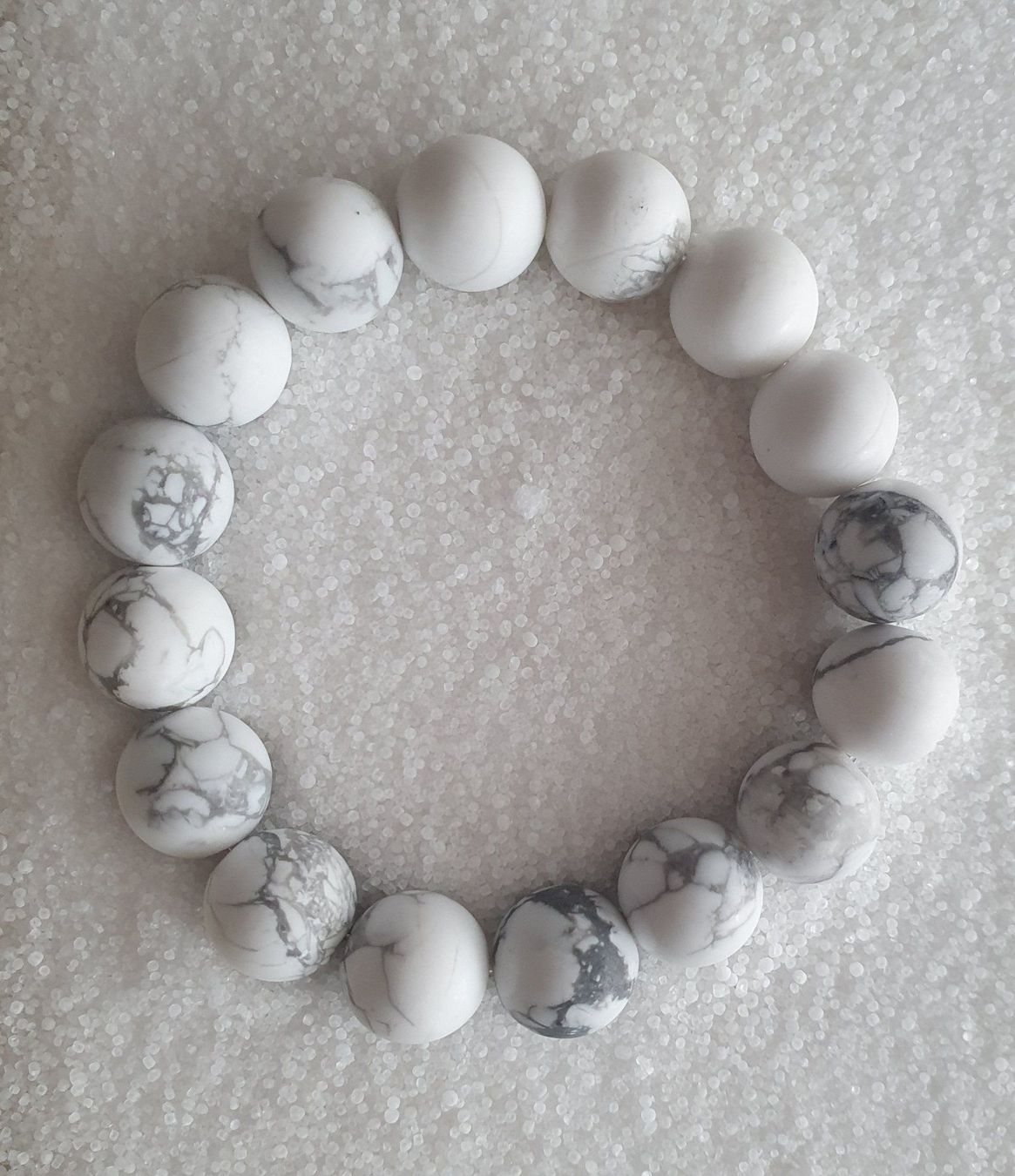Bracciali & Braccialetti: Bracelet Howlite Magnésite Mate – Nuovo (secondo la descrizione) da Cossonay-Ville venduto da cba_69tt