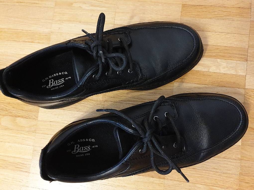 Scarpe da uomo: Herren Lederschuhe Grösse 45 schwarz  – Usato da Zürich venduto da Verkaufen_Oerlikon 1