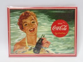 Grosses Coca Cola Metall Magnet Pin-Up