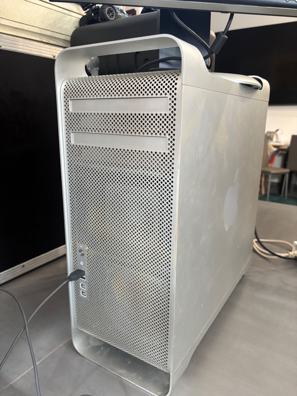 Apple PCs: Mac Pro 2009 Dual G5 Quad-Core Intel Xeon + UAD 2 Quad – D'occasion à Chêne-Bougeries par Bambideluxe