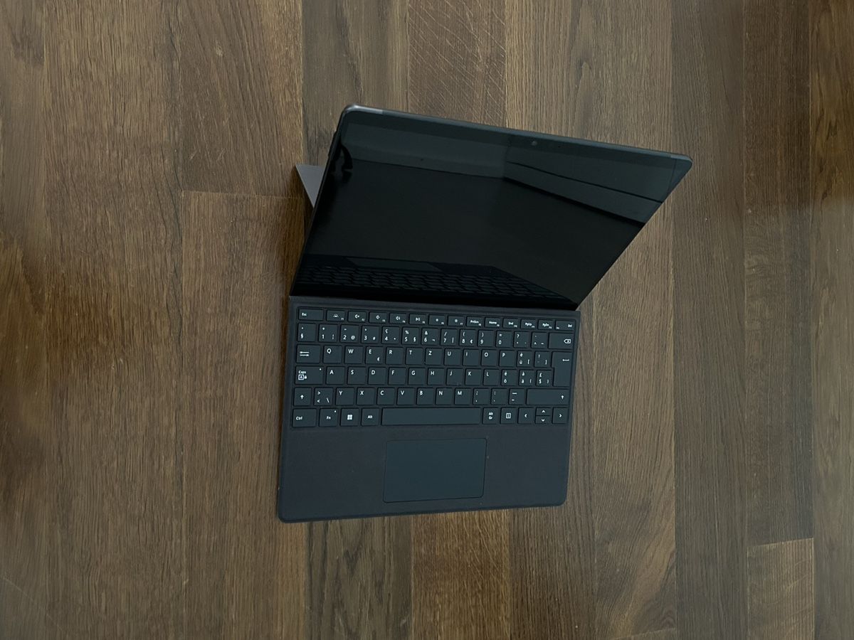 Microsoft Notebook: Microsoft Surface 11 Pro, Funktionstüchtig, Defekter Display – Difettoso da Wettswil venduto da ene_8wkc 2
