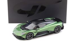 Aston Martin Valhalla Iridescent Emerald green 2025 1/18 NEU