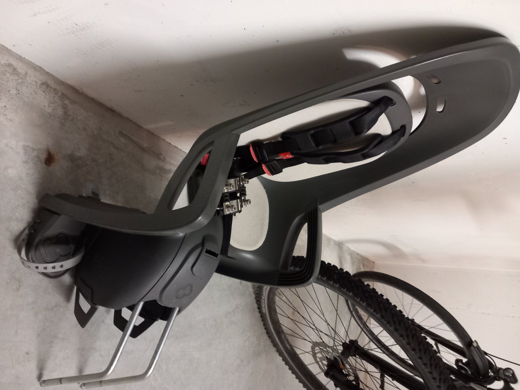Hamax Pezzi di ricambio: Fahrrad-Kindersitz hinten – Usato da Mauren FL venduto da hop_s8mp 2