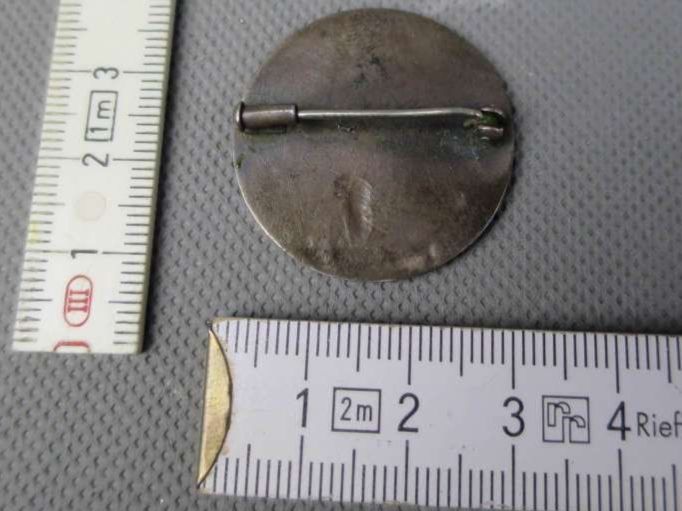 Broches & Aiguilles: Brosche "Kinderpflege" – D'occasion à Zürich par 1.Simon 1