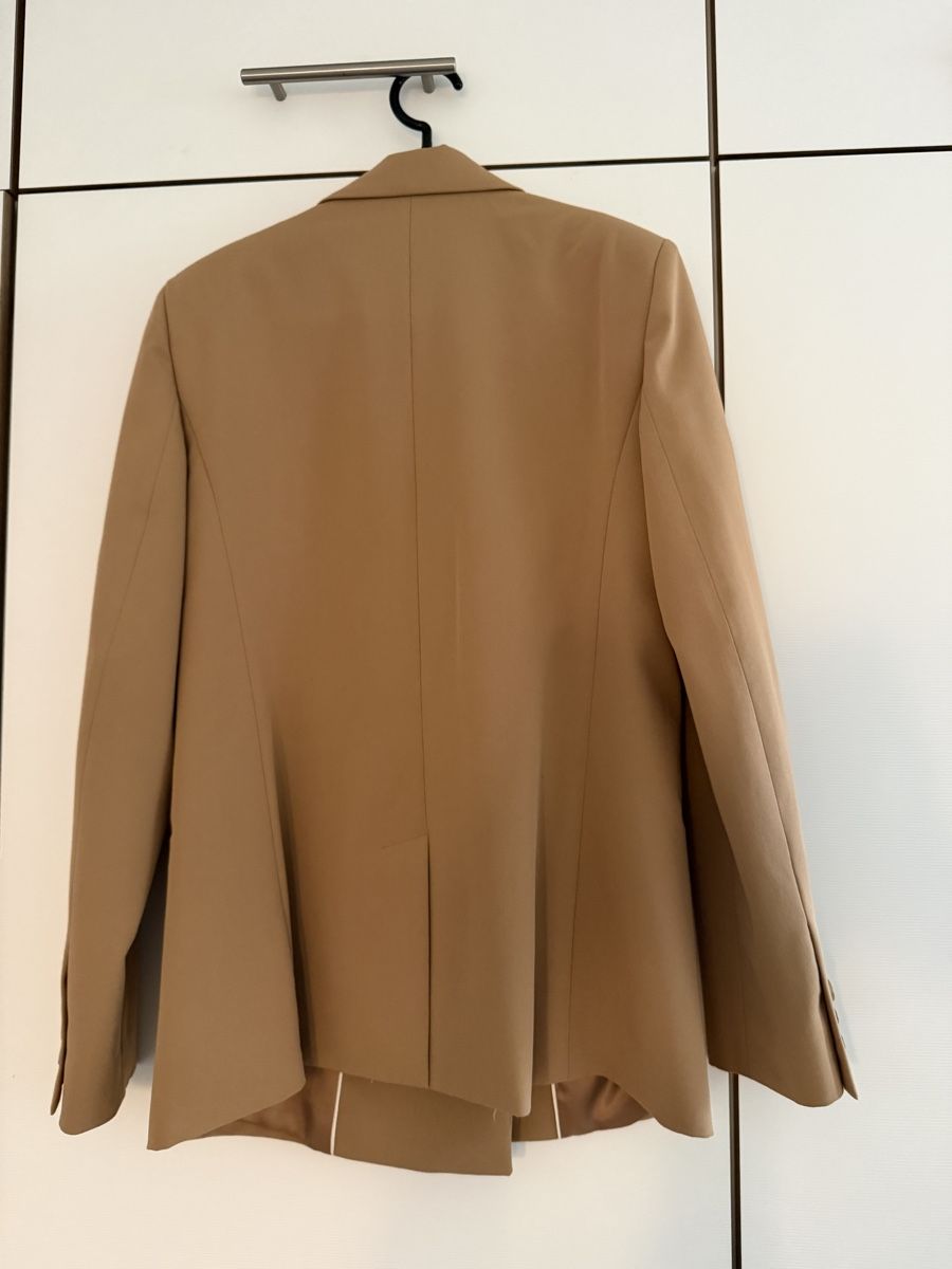 Mango Anzüge & Kostüme: Blazer Mango Camel Grösse M neuwertig – Gebraucht aus Bertschikon Gossau von chanty_7 1