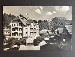 Dorfansicht von Gstaad mit Hotel National