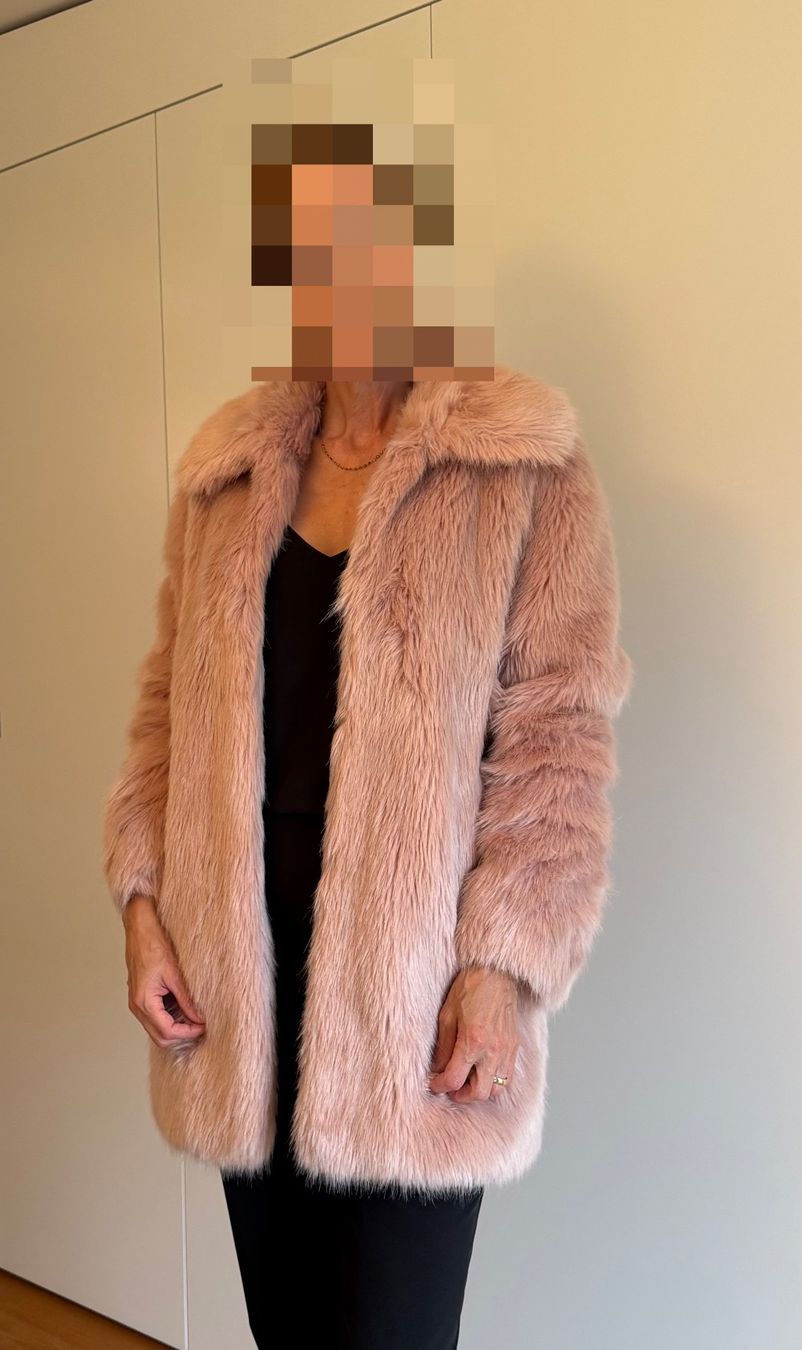 Marc Cain Giacche: Kunstfelljacke von Marccain – Usato da Oberwil-Lieli venduto da Laeber 2