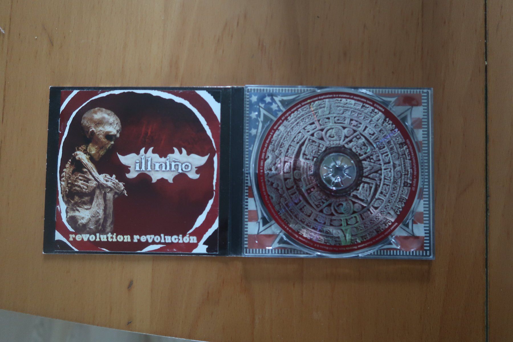 CDs: CD     ILL NINO - revolution revolution – Gebraucht aus Porrentruy von tupatup 2