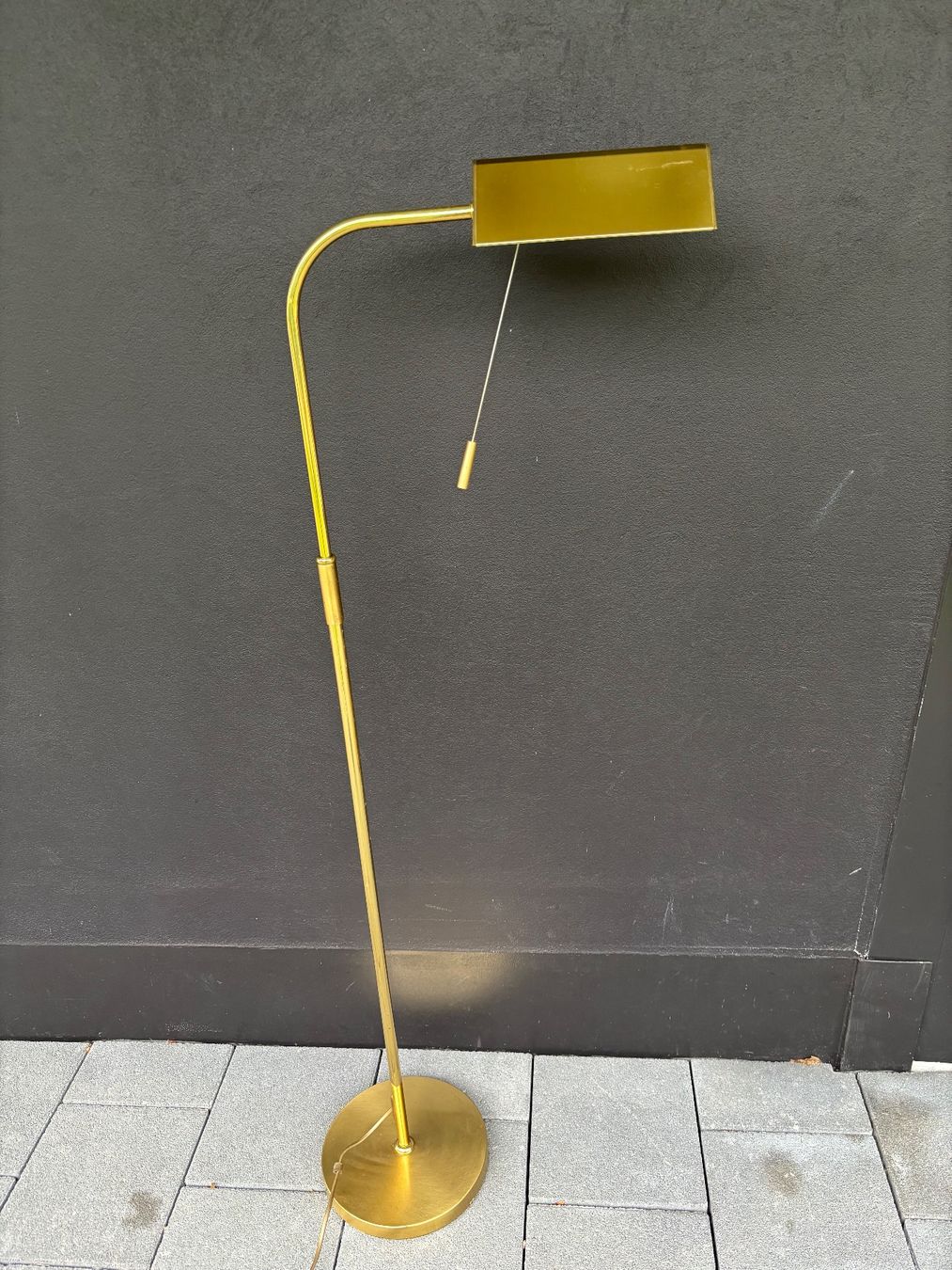 Lampade: Vintage Height-Adjustable Floor Lamp Brass Frame 70s/80s – Usato da Steinhausen venduto da ChromeVintage 3