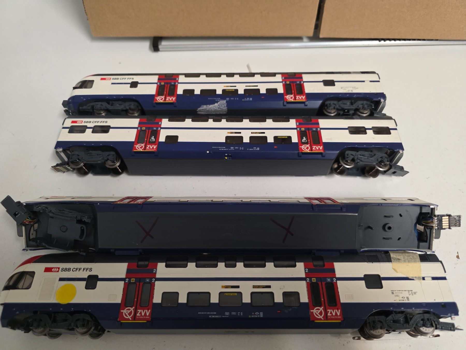 LILIPUT CFF ZVV S-Bahn RABe 511 Zug Set 4 pieces dès 1.-fr (Defekt) in ...