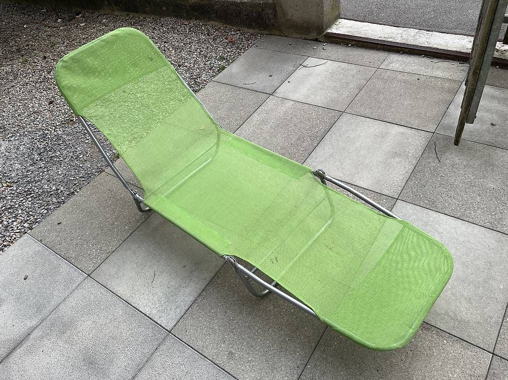 Chaises longues: Zwei Liegestühle, faltbar – D'occasion à Zürich par ark_bst7