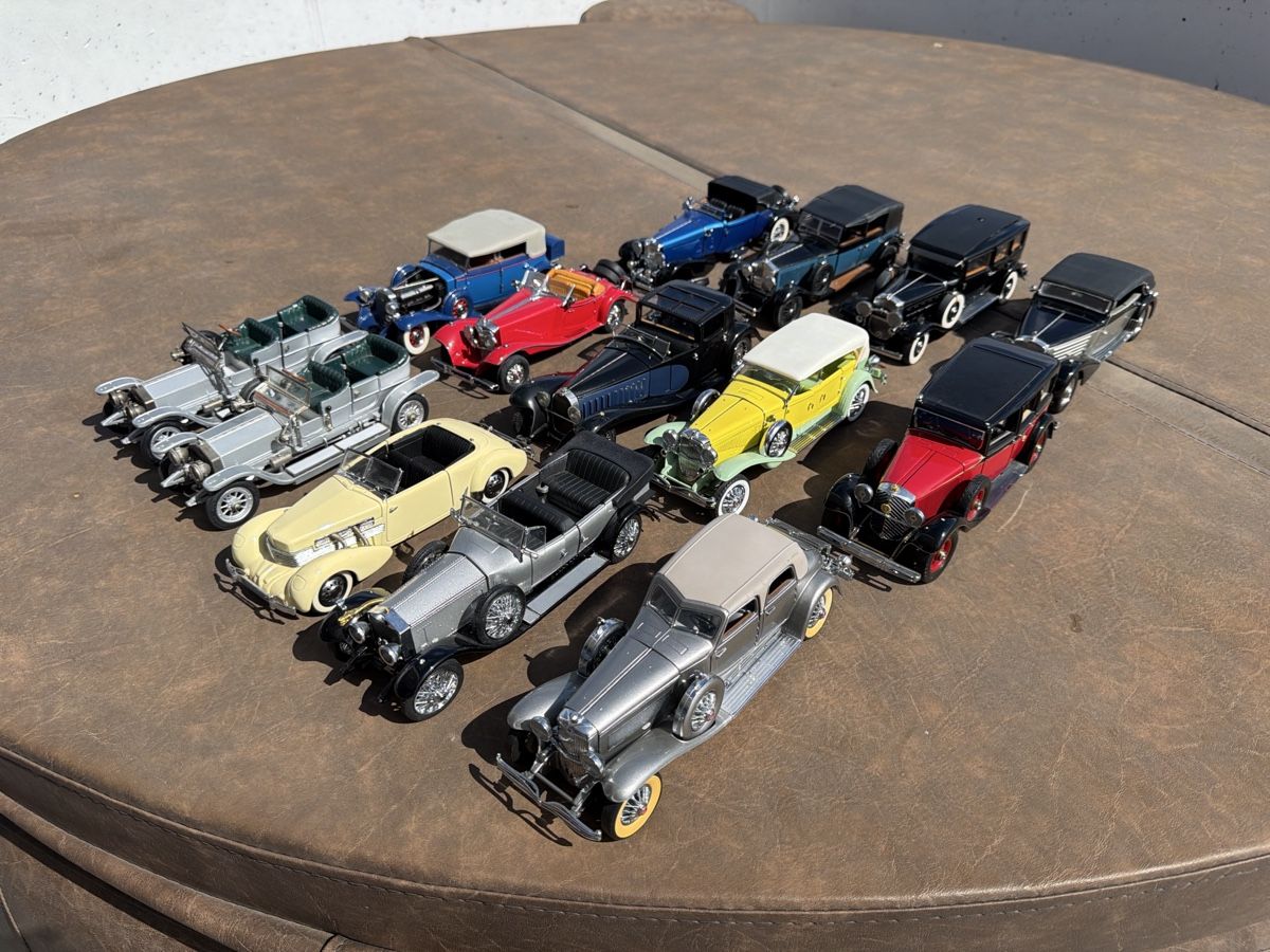 Franklin Mint Modellini d'auto: Franklin Mint Oldtimer-Sammlung - 1/24 - 14 Modelle – Usato da Wolfwil venduto da Rolex1
