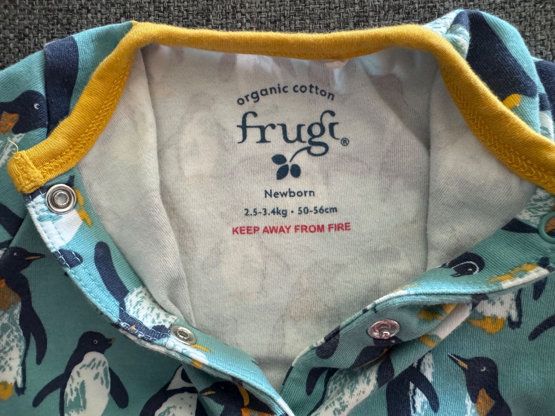 Frugi Pyjamas & Ähnliches: 2 Strampler von Frugi – Gebraucht aus Urdorf von Danii86 2