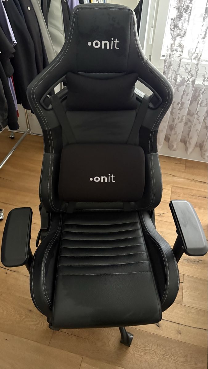 Stühle: Onit Gamestuhl Premium – Gebraucht aus Aarburg von Jaxon