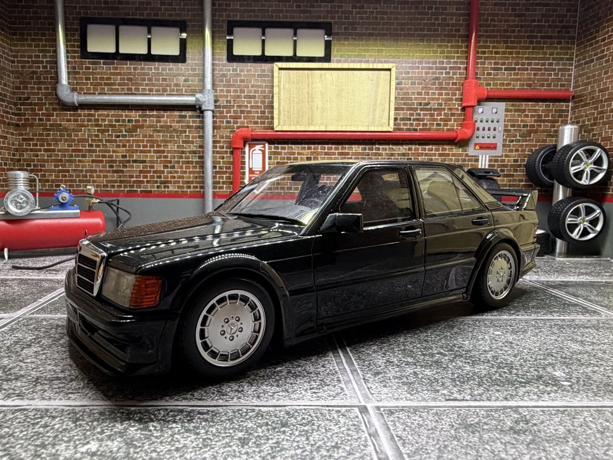 Modèle réduit Mercedes-Benz 190E Evo I, échelle 1/18, noir (Gebraucht ...