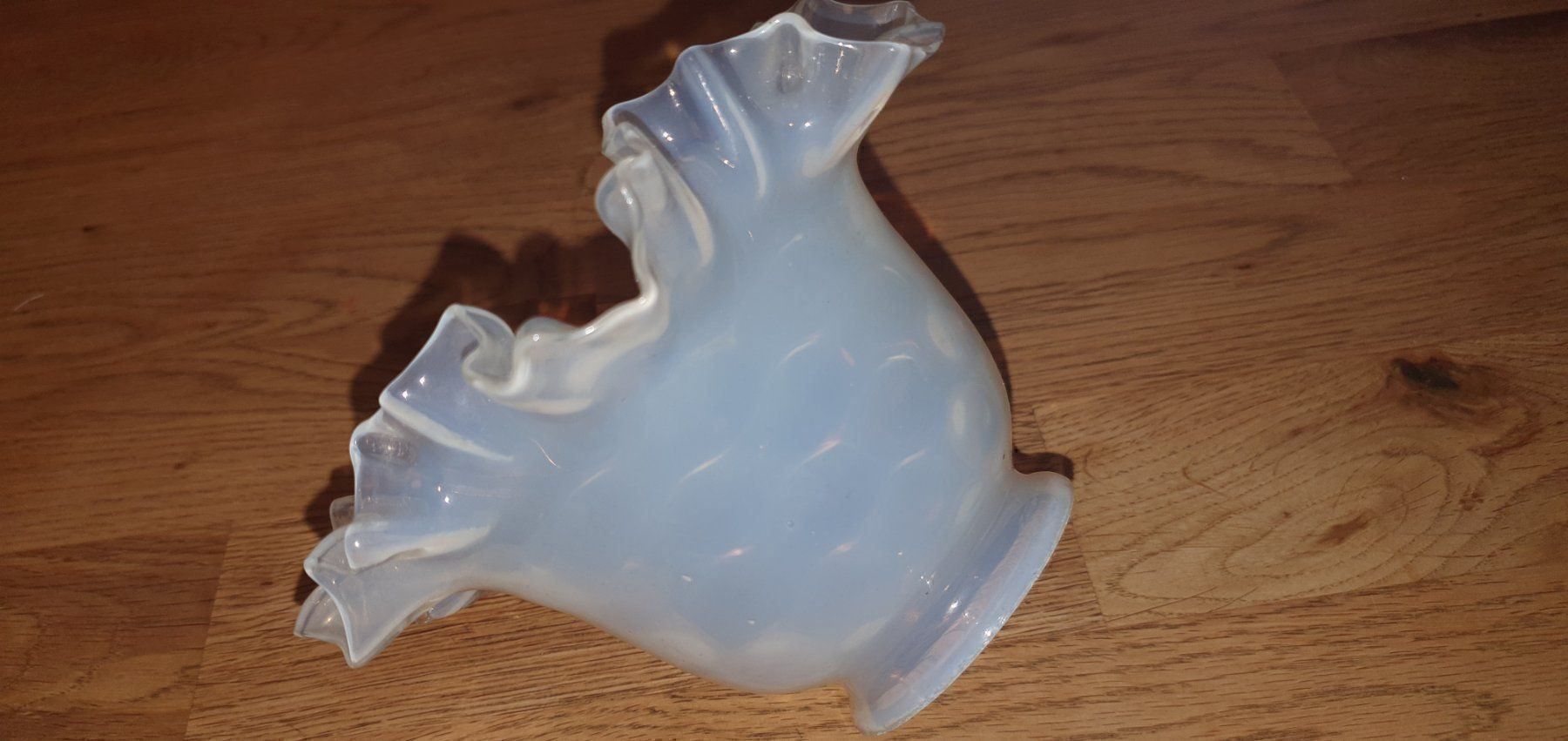 Lampade: Schönes Opalin Lampenglas – Usato da Flawil venduto da Naphtali 3