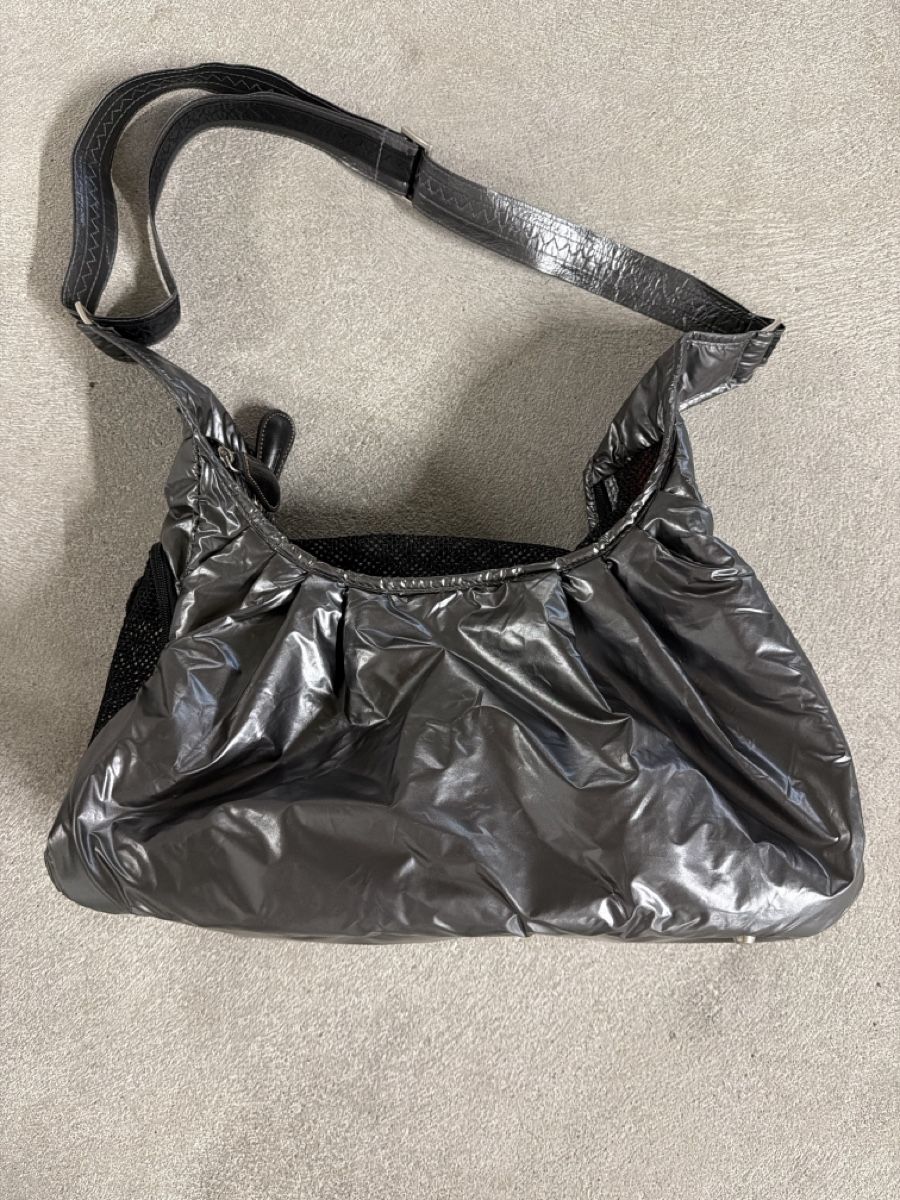 Taschen für Damen: Hundetasche 1 mal gebraucht  – Gebraucht aus Gontenschwil von Yoyo7555 1