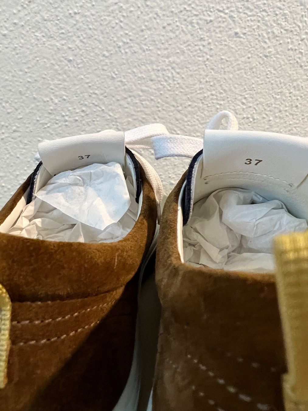 Closed Scarpe da donna: Leder sneakers Closed Gr.37 blau-braun – Usato da Siebnen venduto da dte_9kmw 5