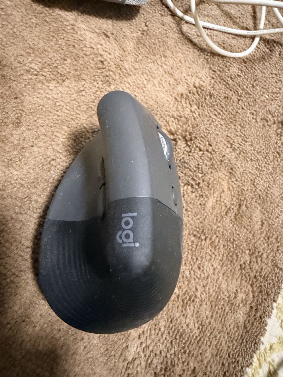 Logitech Maus: Logitech MX Vertical Ergonomic Wireless Mouse - Great Deal – Gebraucht aus Neuchâtel von sui_jcg9