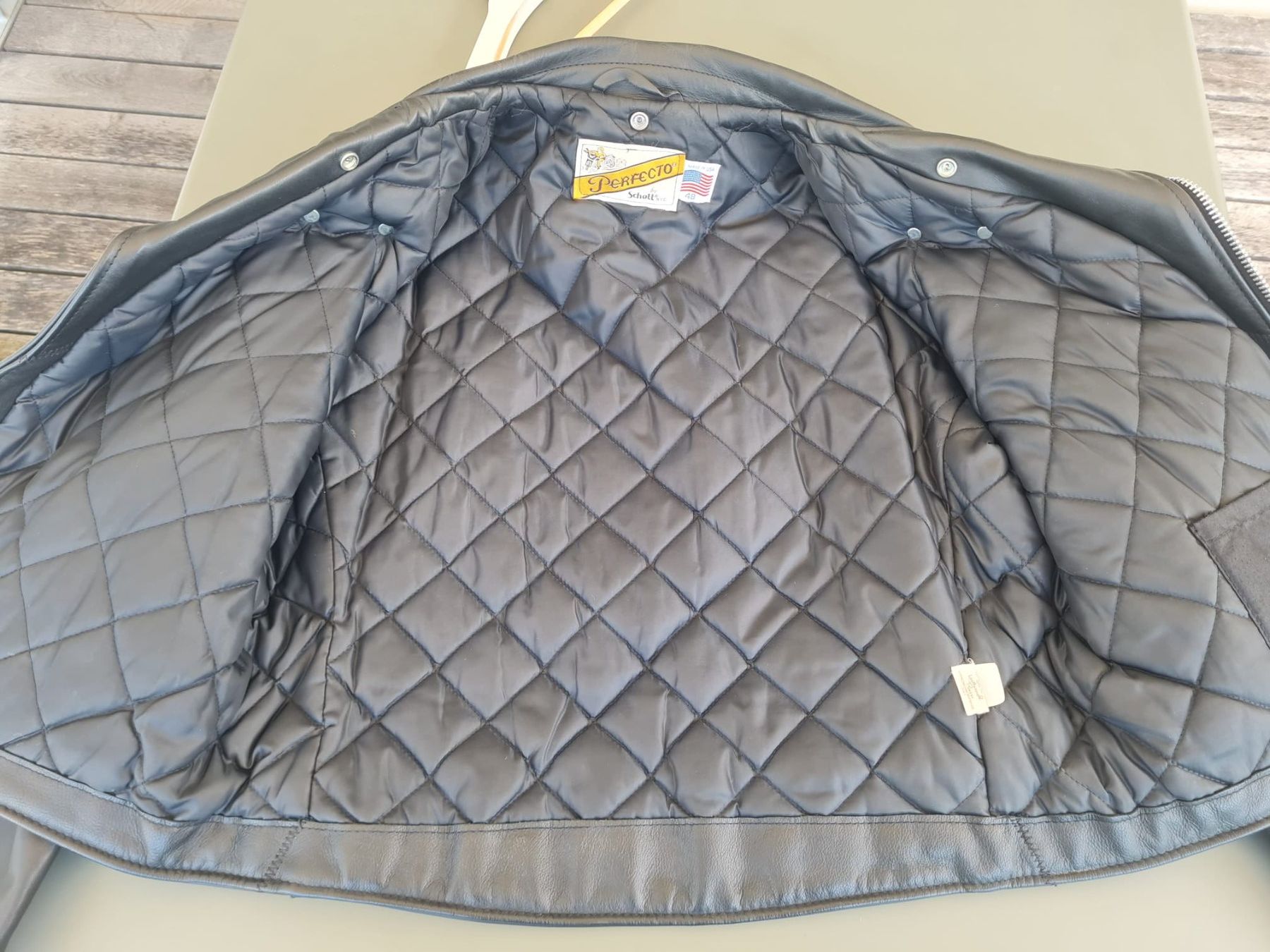 Schott Giacche: Schott Perfecto 618 Schwarz in Grösse 48 – Usato da Turgi venduto da vivizz 4
