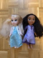 2 poupées Disney 