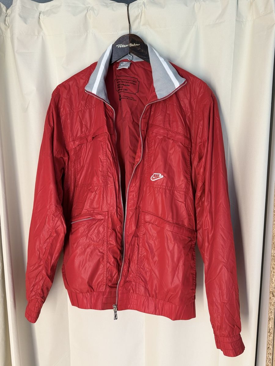 Giacche: Nike Jacke rot Grösse L – Nuovo (secondo la descrizione) da Schlieren venduto da LaLuxaZurich 4