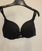 Schwarzer Push Up BH, B75