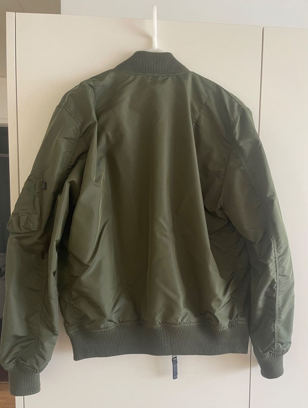 Alpha Industries Giacche: Alpha Industries Jacke Grün Grösse L – Usato da Regensdorf venduto da Nicolas0101 1