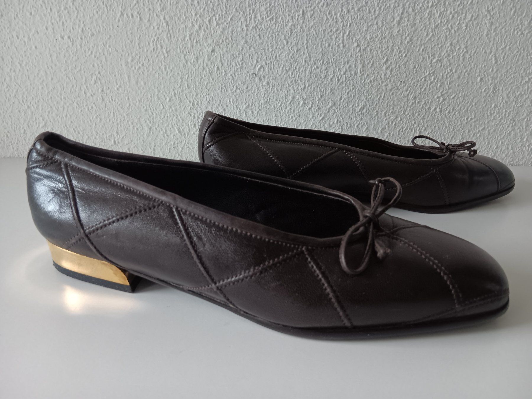Scarpe da donna: ALBERTO GOZZI  Chaussures / Schuhe pointure / Nummer 37,5 – Usato da Cossonay-ville venduto da Super-Price-Quality 1