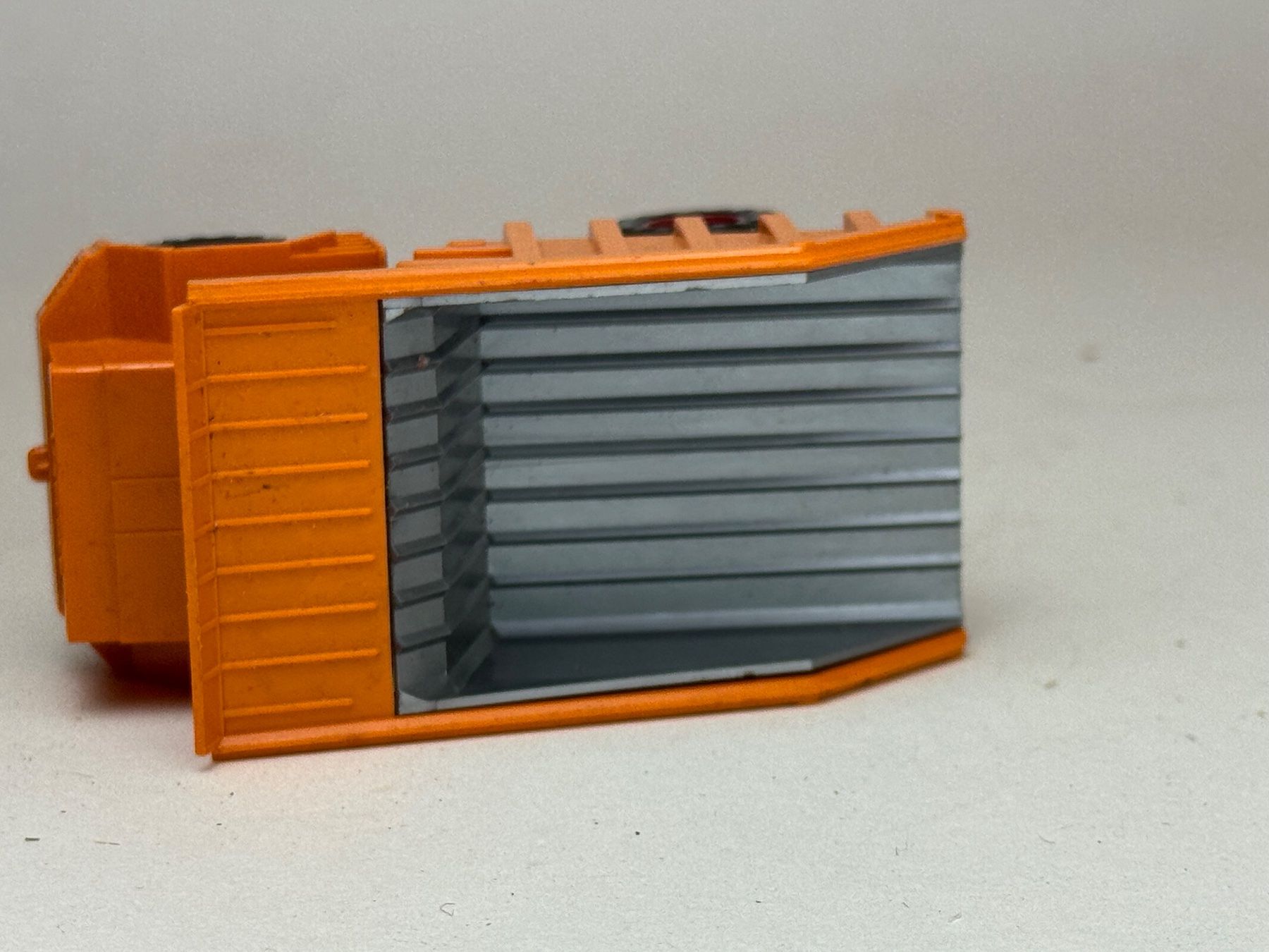 Wiking Modellini d'auto: GB- Wiking Kaelble Kipper orange – Usato da Elm venduto da Wikmtz 5