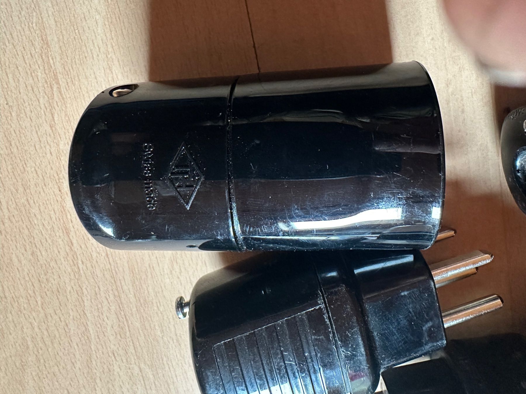 Spine: Stecker und Kupplung T15 – Usato da Huttwil venduto da Bolpa 1