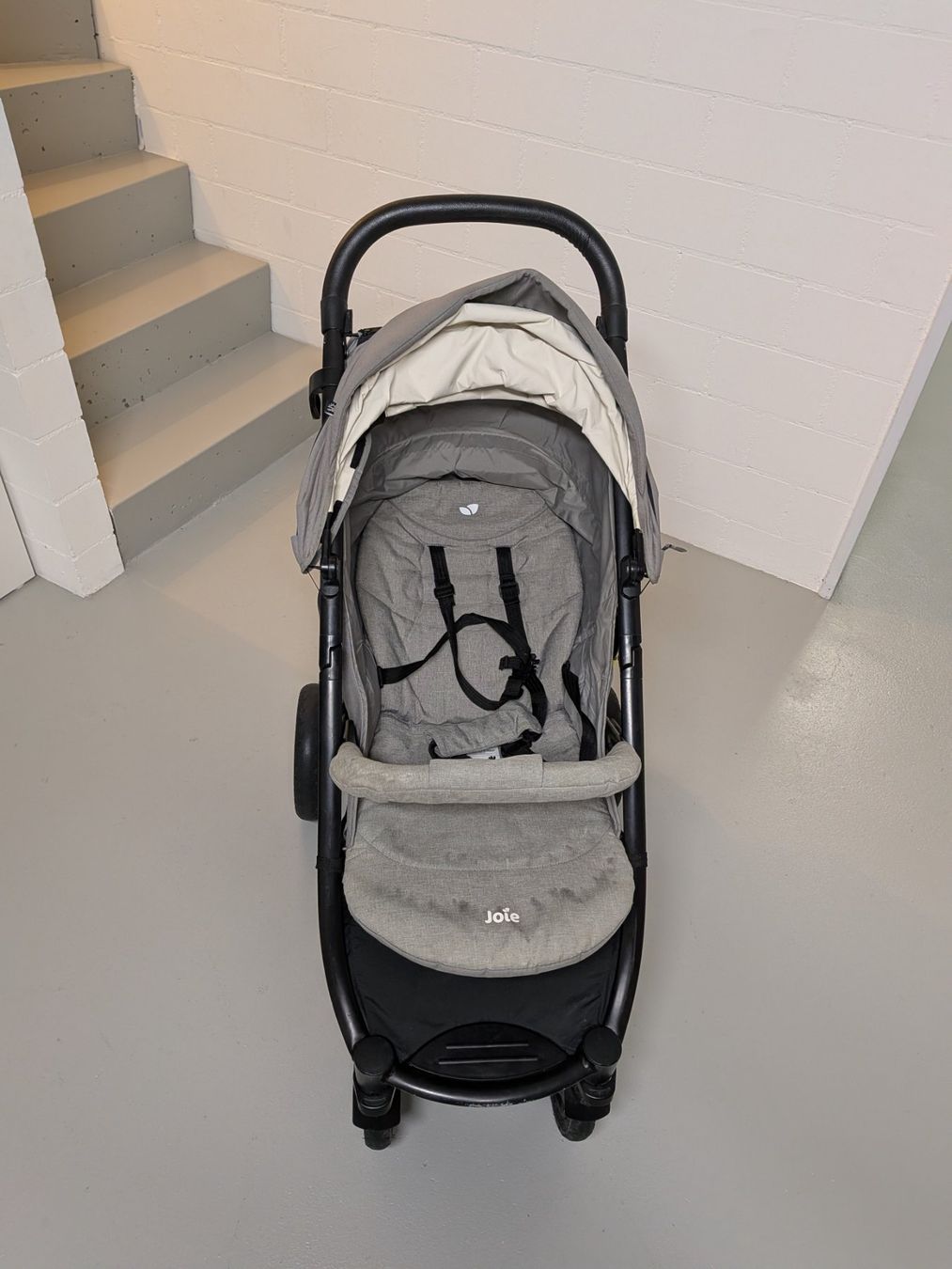 Joie Kinderwagen: Joie Literax inkl Fusssack und Regenschutz – Gebraucht aus Dättlikon von michaela.b1987