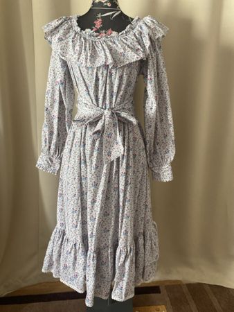 Kleid Batsheva x Laura Ashley
