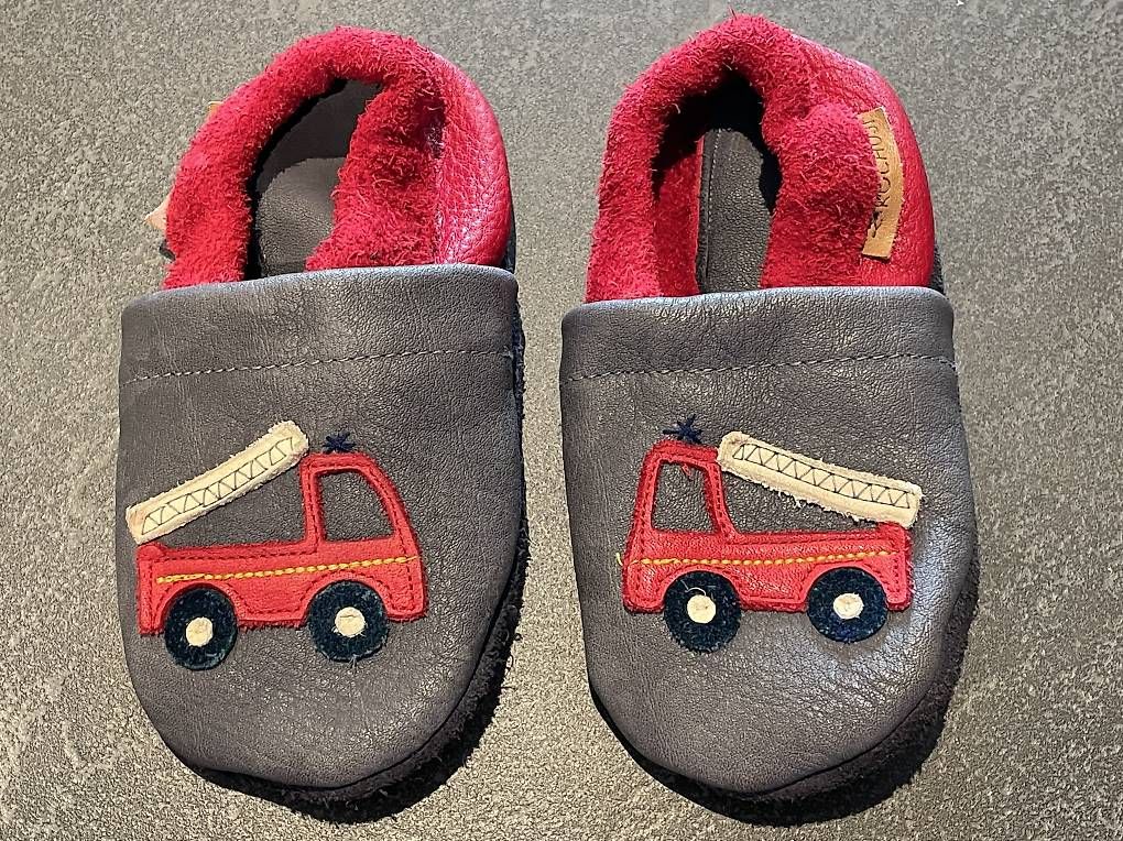 Scarpe per ragazzi: Lederfinken Grösse 27 – Nuovo e nell'imballaggio originale da Brütten venduto da Snowkiwi