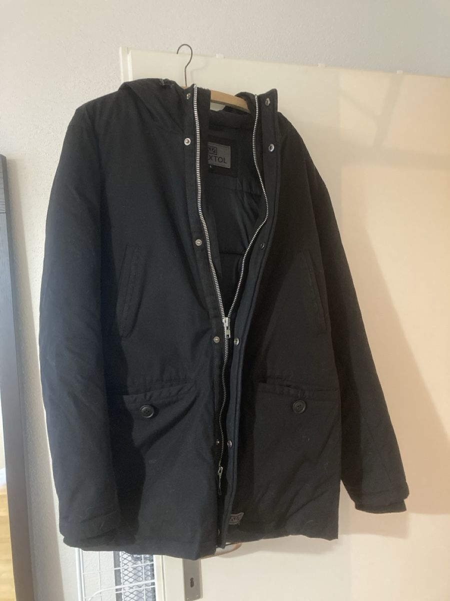 Jacken: Schwarzer Winter Parka – Gebraucht aus Zürich von dieghe